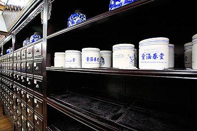 2.5D动作游戏《巴塞罗那旅馆》Steam页面开放